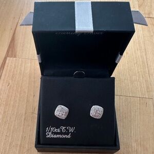 Diamond stud earrings